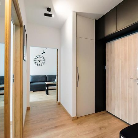Wola Skwer Sunny Apartment Varsóvia Exterior foto