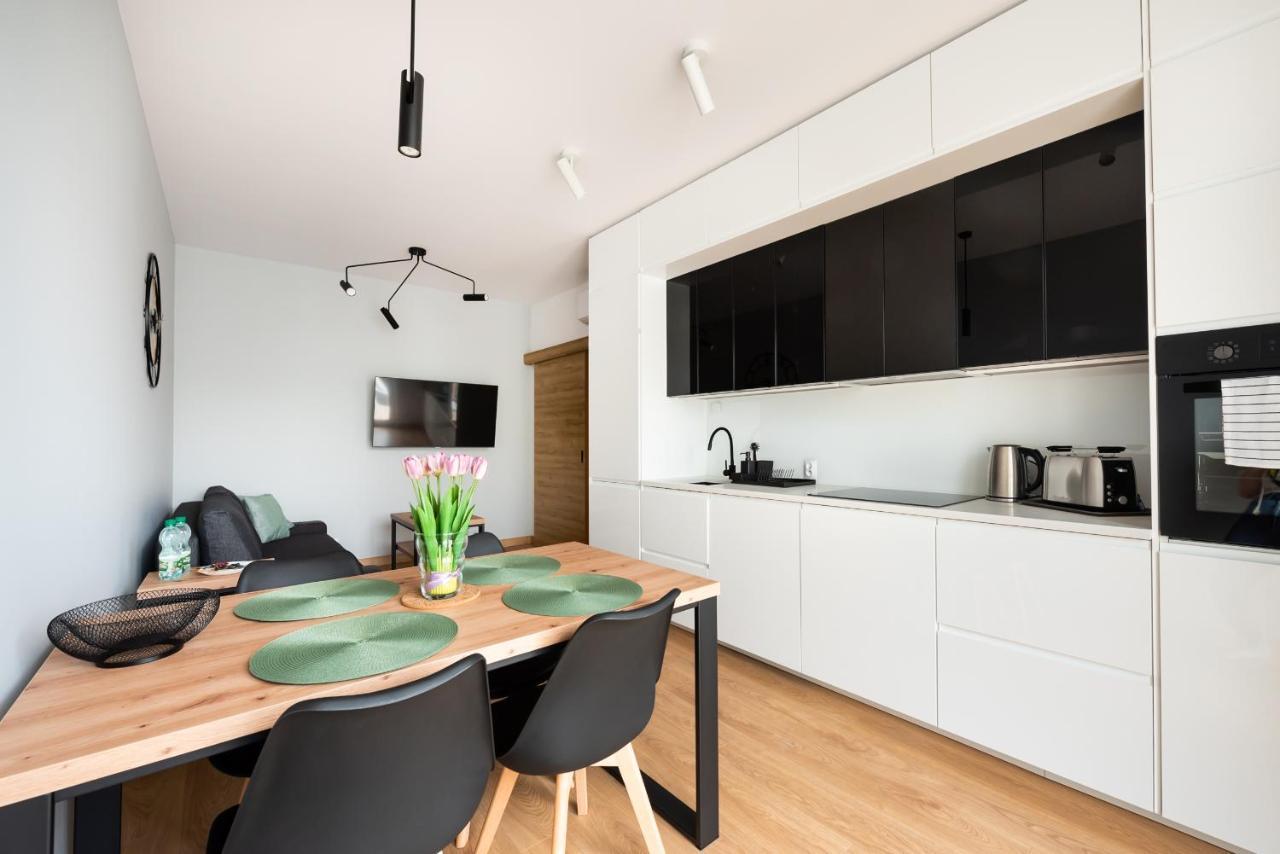 Wola Skwer Sunny Apartment Varsóvia Exterior foto